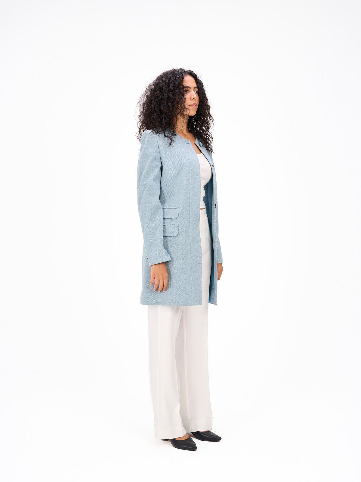 Round neck baby blue coat