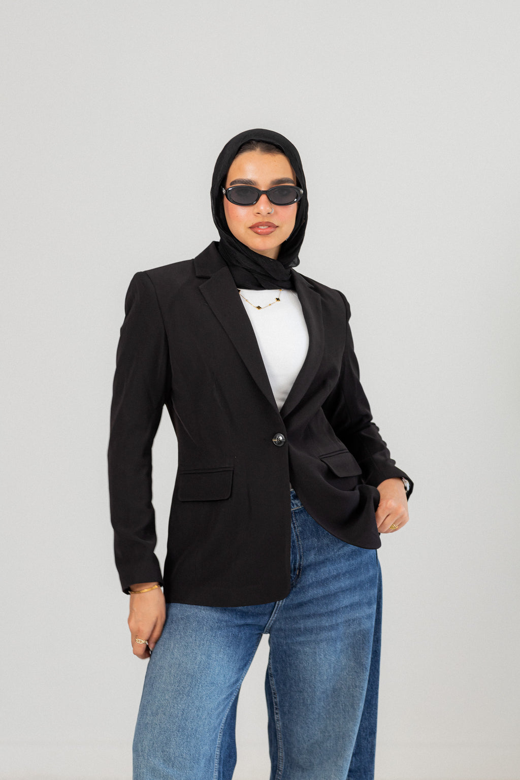 Glow black blazer