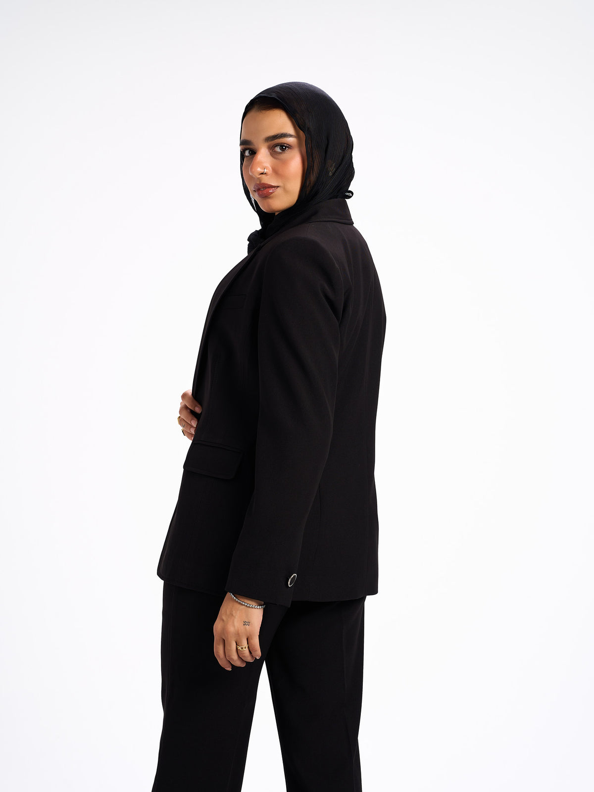 Elora black suit