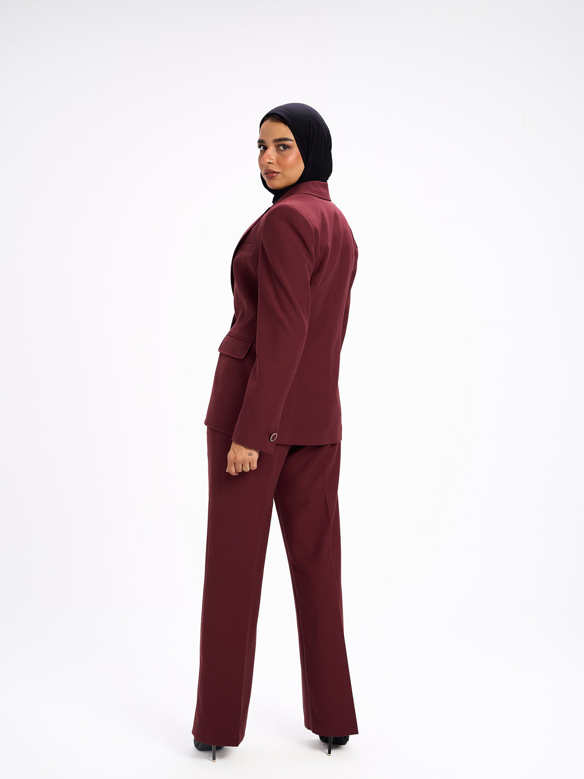 Elora burgundy suit