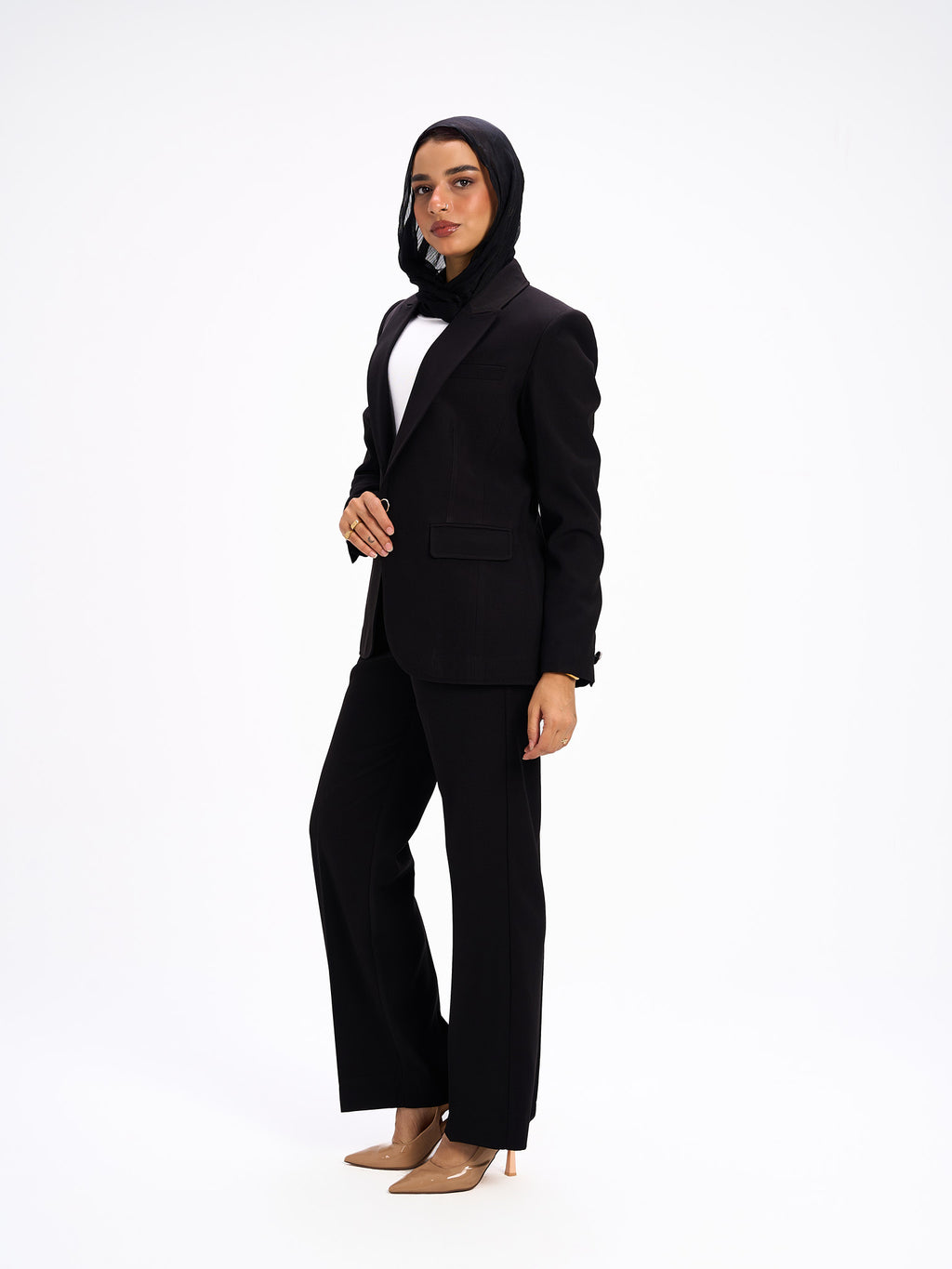 Elora black suit