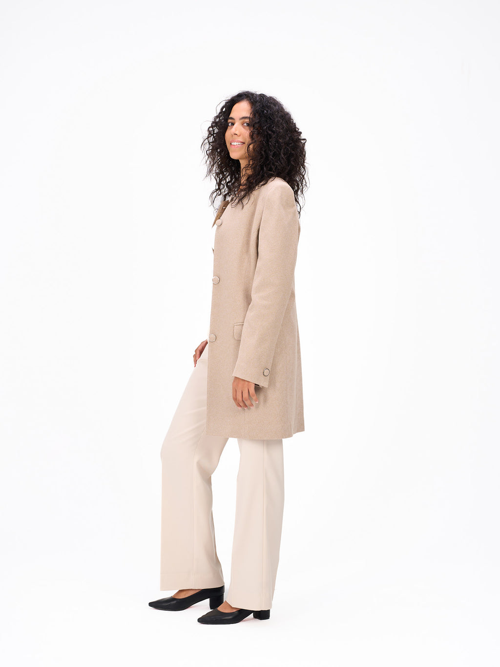 Round neck coffee coat