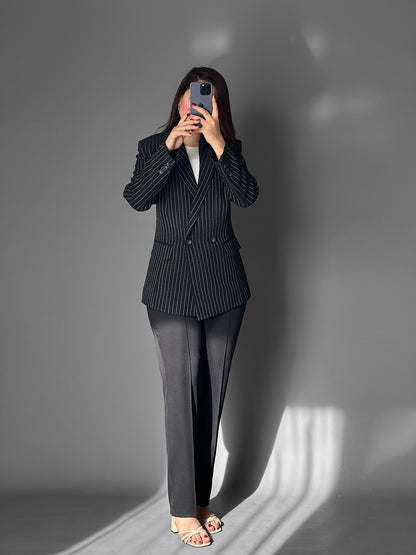 Black lined linen blazer